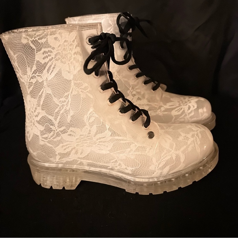 G-SIX WORKSHOP Ginny Clear Rubber Combat White Lace Lace Up boots Sz. 5.5